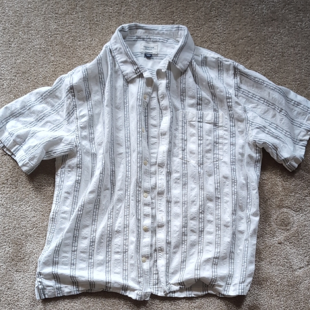 American Eagle Outfitters White and Gray Striped Shirt